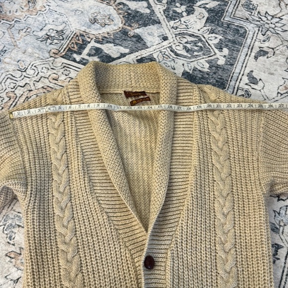 Vintage wool Tan Cable Knit Cardigan with leather buttons by preferred stock - Picture 5 of 15